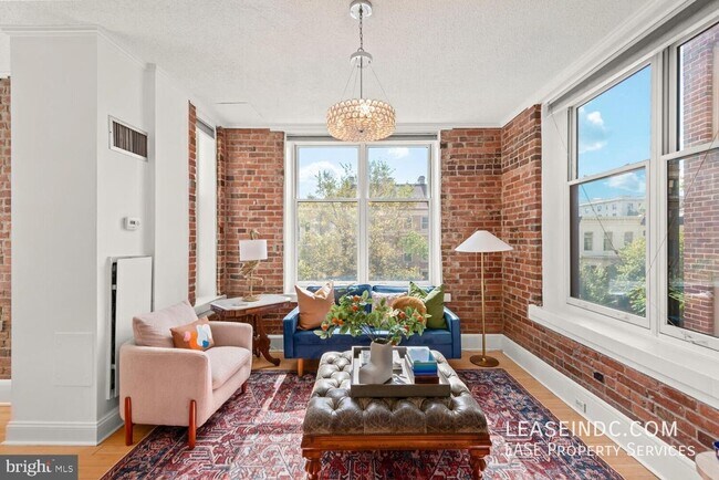 1615 Q St NW Unit 203