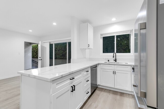 Photo - 1138 S Cardiff Ave