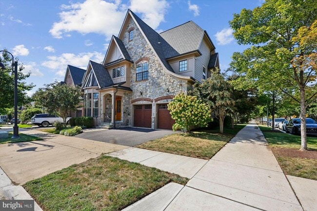 Photo - 448 Salk Cir