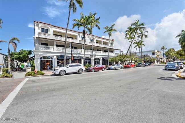Building Photo - 555 5th Ave S Unit PH-1 Rental