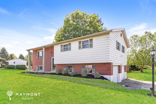 Photo - 8023 Barrett Rd