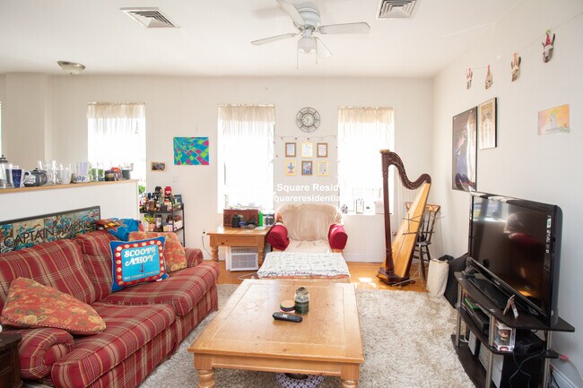 Photo - 246 Market St Unit 1