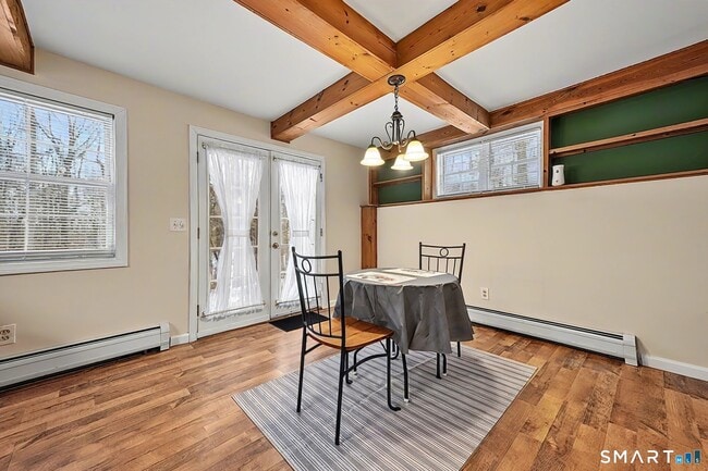 Photo - 15 Indian Hill Ln