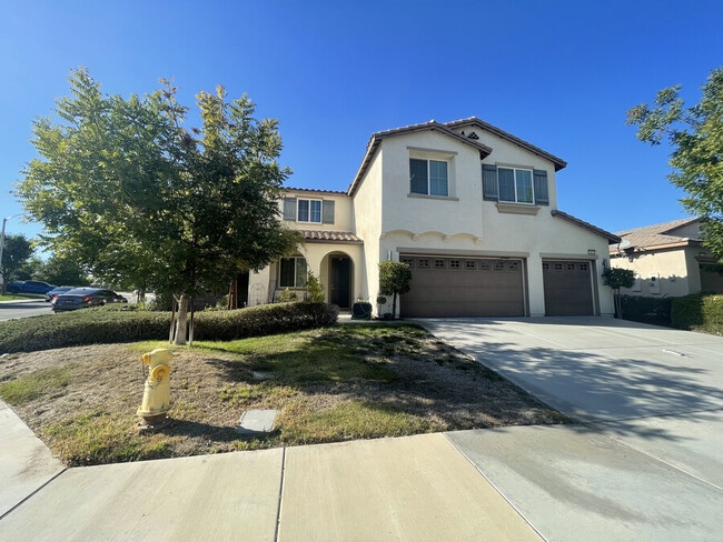 Building Photo - Astrid Way Rental