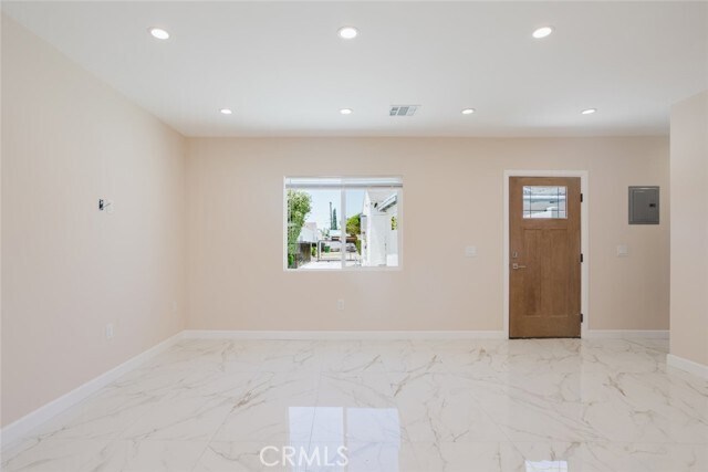 Photo - 6550 Beeman Ave