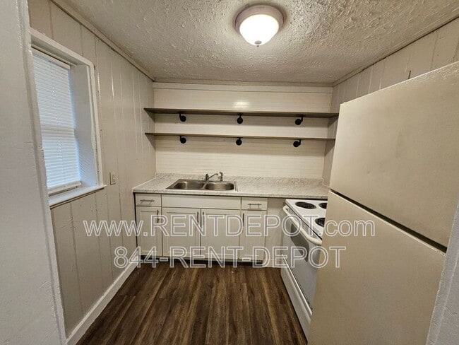 Photo - 1100 Washington Ave