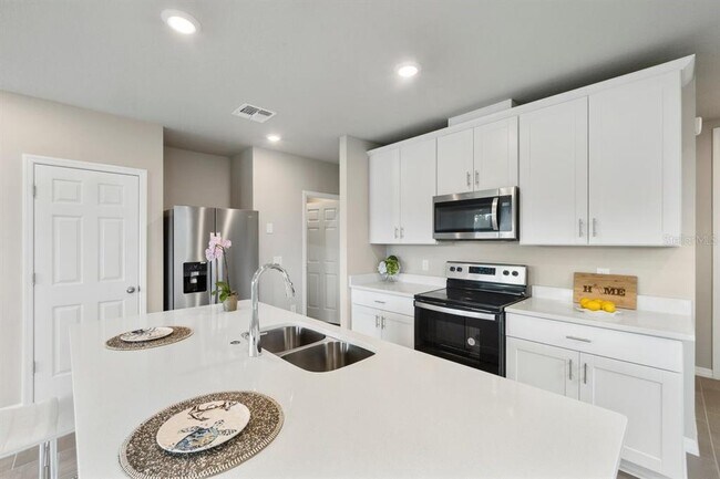 Photo - 726 Legacy Dr