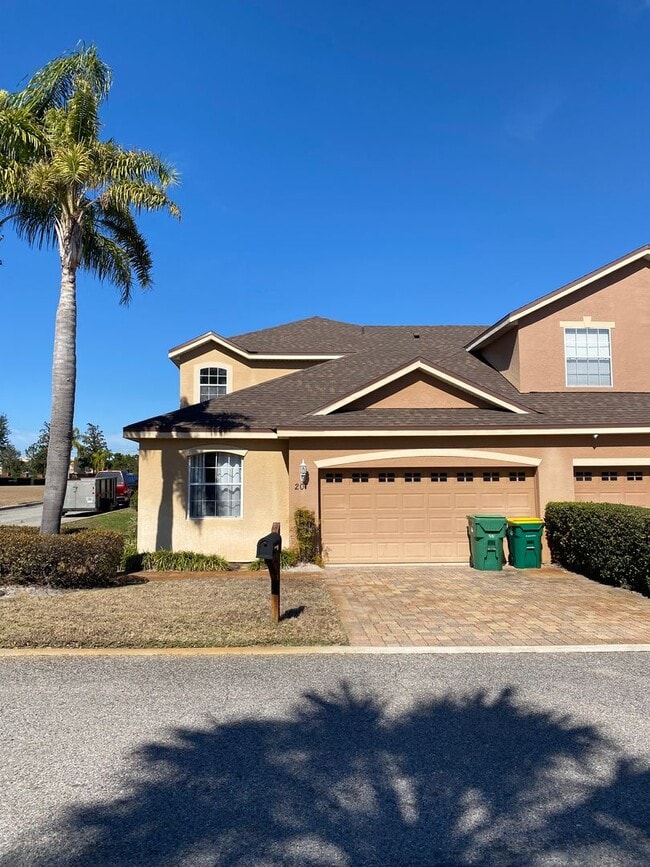 Photo - Lovely Carriage Home in Deland