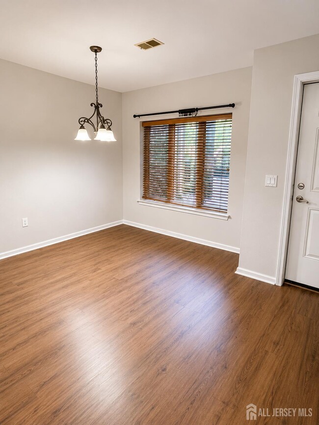 Photo - 368 Rector St Unit 309