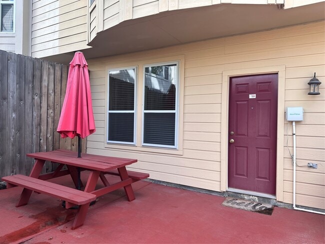 Building Photo - 4110 Woodhead St