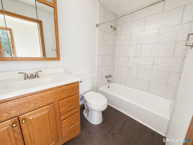 Photo - 200 Laura Ln