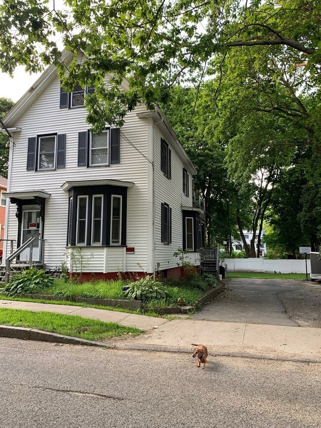 Photo - 117 Ashmont St Unidad 1