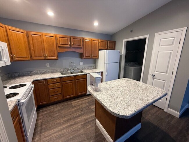 Photo - 102-116 Goldenrod Dr. Unit 108