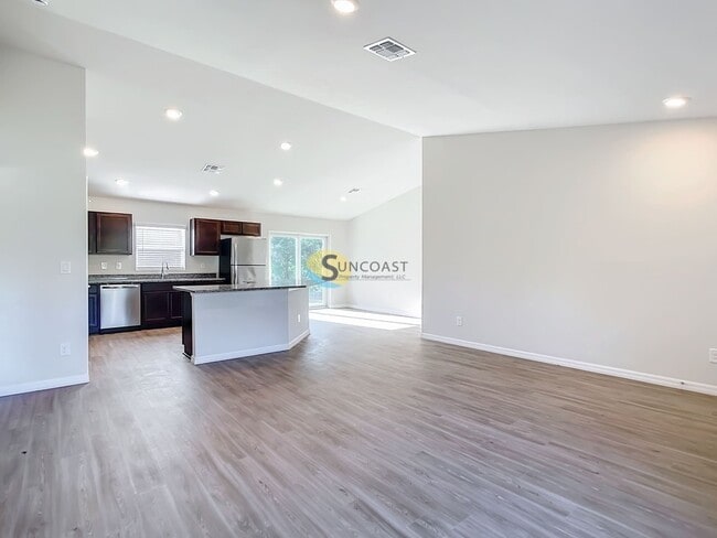 Photo - 8013 SW Hwy 484