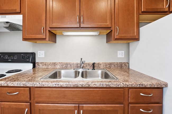 Brentwood Estates Apartments