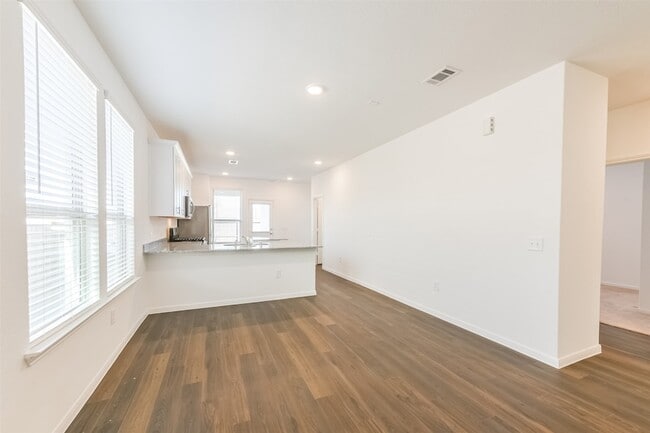 Photo - 14483 Cedar Ledge Ln