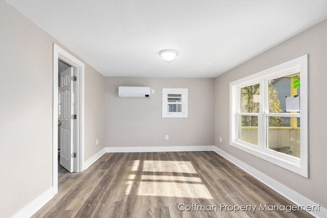 Photo - 2 Bed, 1 Bath Home in Wyoming