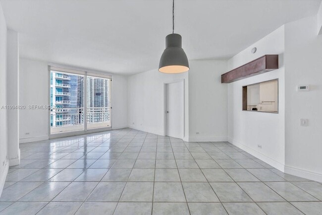 Photo - 888 Brickell Key Dr Unit 2201