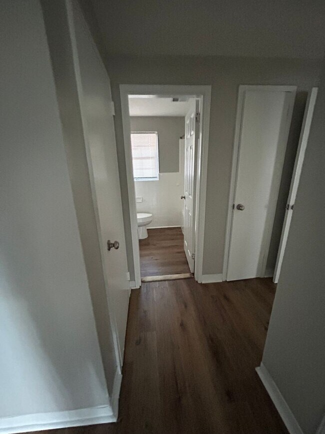 Photo - 1926 Skylane Dr