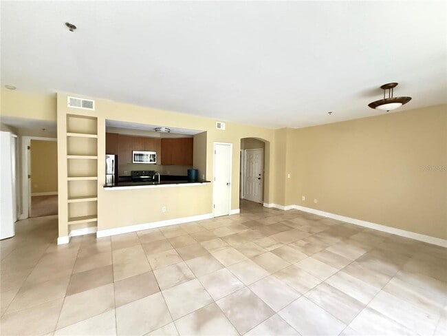 13212 Arbor Isle Dr Unit 201