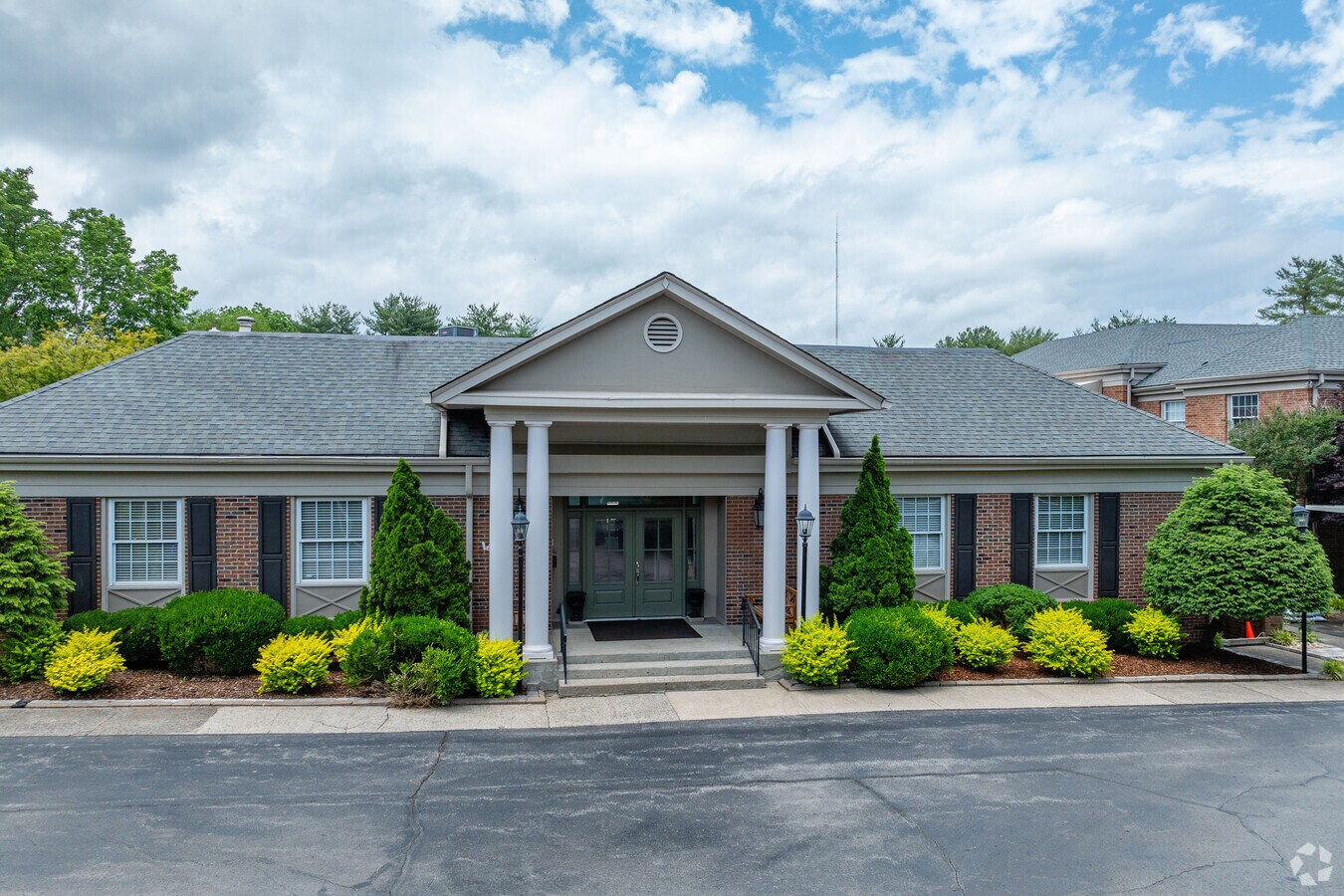 Entrance - The Hillwood Condominiums