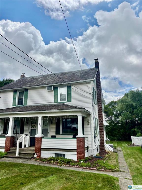 Photo - 128 E Main St House