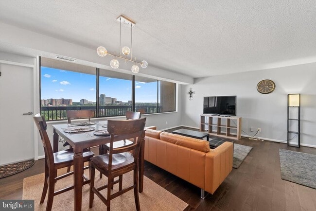 3713 S George Mason Dr Unit 1216W