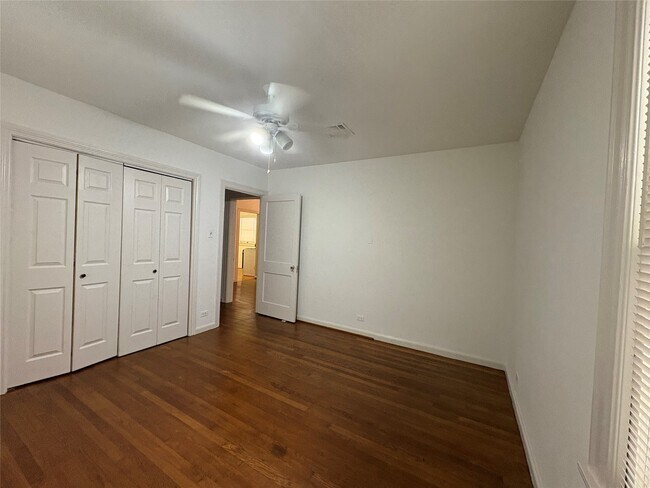 Photo - 2011 33rd St