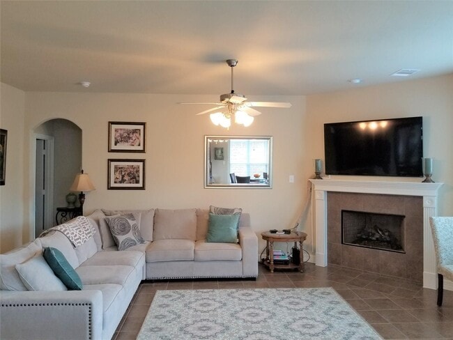 Photo - 2566 Riverway Dr