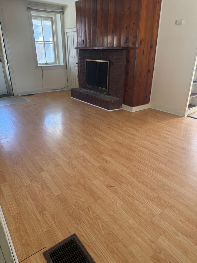 124 S Water St Unit 1
