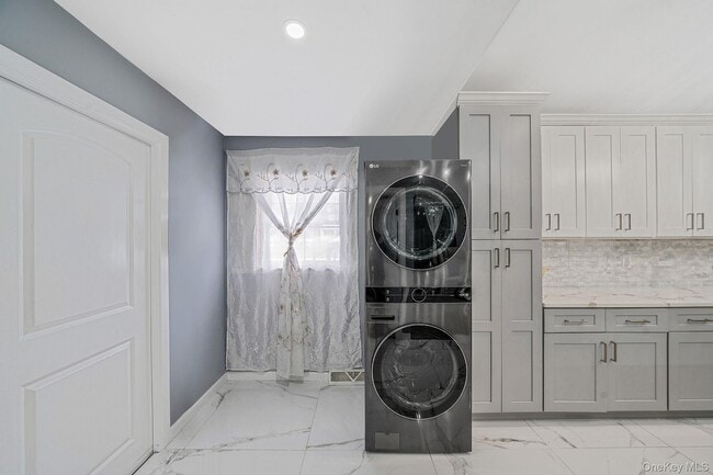 Photo - 158 Mohawk St