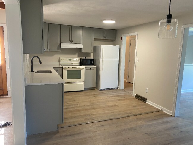 Photo - 20 Dundee Dr