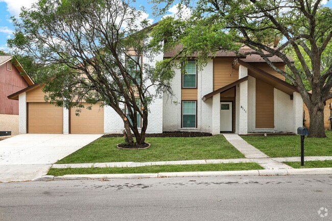 Building Photo - FOREST OAKS Rental