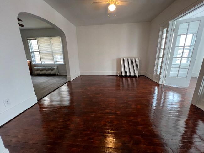 Photo - 736 N Pearl St Unit Right side