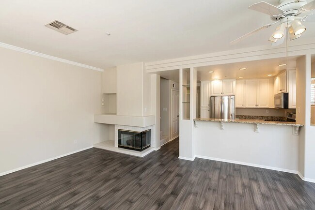 12604 Carmel Country Rd