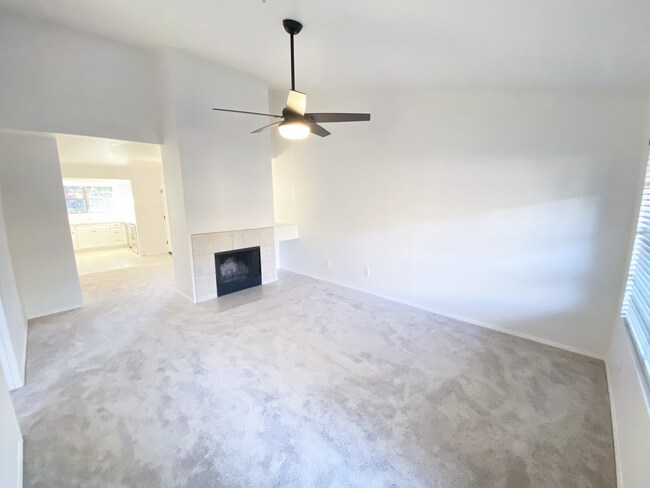 Photo - 5950 N 78th St Unit 212