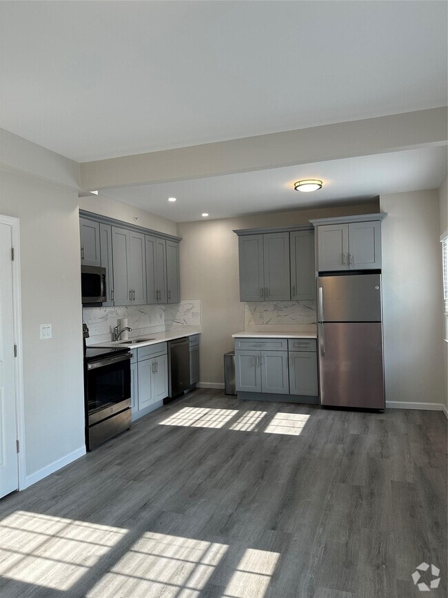 Building Photo - 135 S Main St Unit 3 Rental