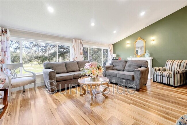 Photo - 42 Nottingham Way