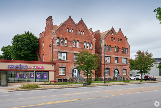 Building Photo - 514 Lake Ave Unit 26 Rental