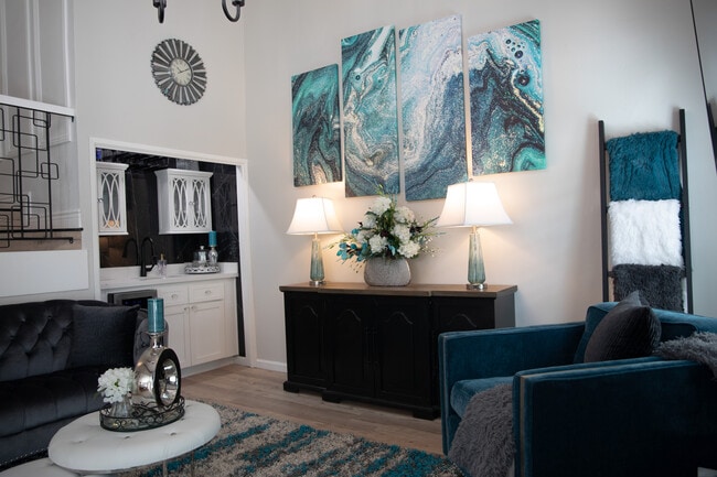 Photo - 1405 Kinross Ct