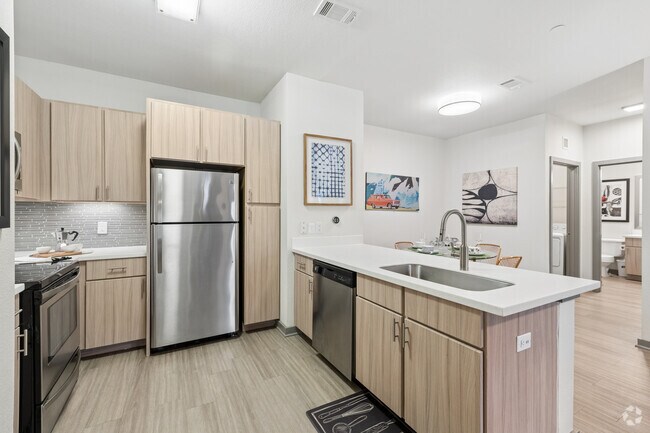 2BR, 2BA - 970SF - Kitchen - Bridge at Monarch Bluffs