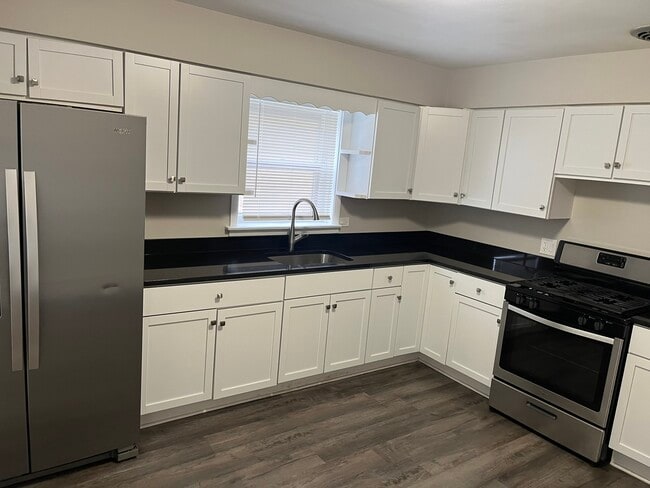 Photo - 2239 S 17th Ave