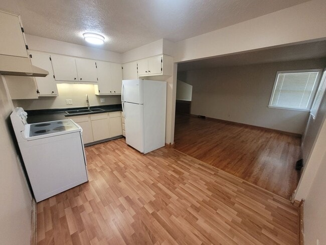 Building Photo - 1241-1243 72nd Street Unit 1243 72nd Street