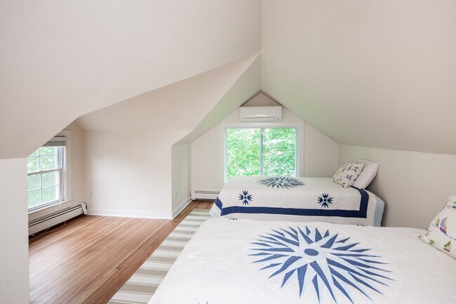 Photo - 40 Meadow Way