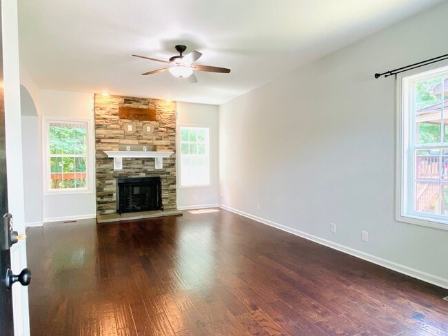 Photo - 1194 Eagle's Bluff Dr