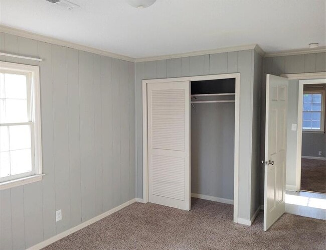 Photo - 15 N Fisher St