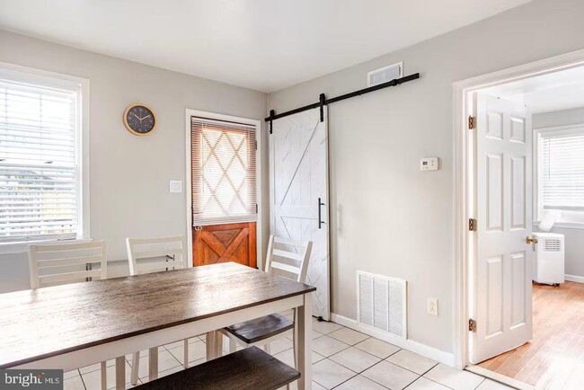 Photo - 768 Pennsylvania Ave