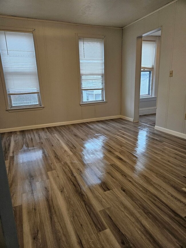 Photo - 310 W 18th St Unit 310 W 18th St 2Fl Front