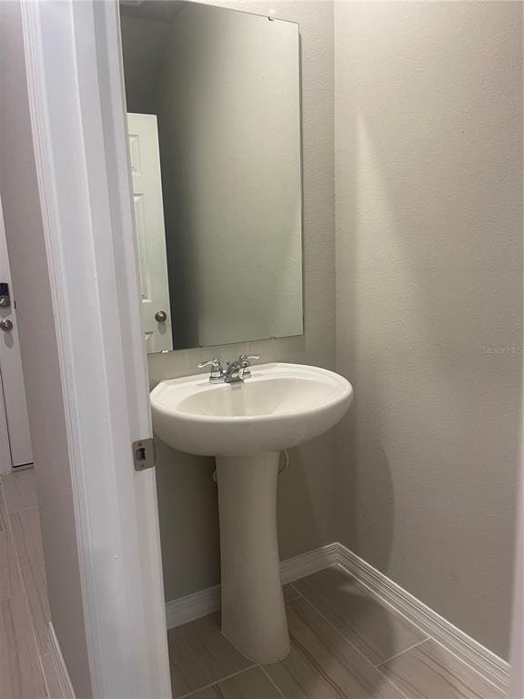 Photo - 452 Legacy Lp