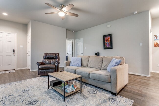 Photo - 3-BEDROOM NEWER CONSTRUCTION IN CONVERSE